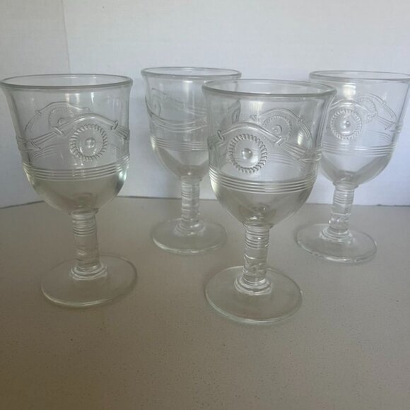 Set Of 4 La Rochere Anduze 8 1/2 oz. Wine Glasses Discontinued France - Picture 1 of 6